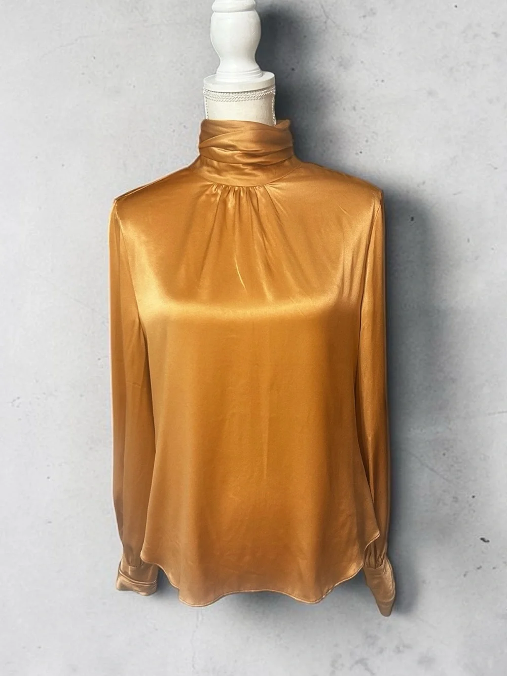 Cinq à Sept NWT Jayla Silk Satin Mock Neck Blouse Bronzer Orange Size M